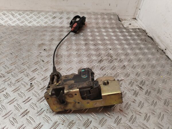 CERRADURA PUERTA DELANTERA IZQUIERDA 132652