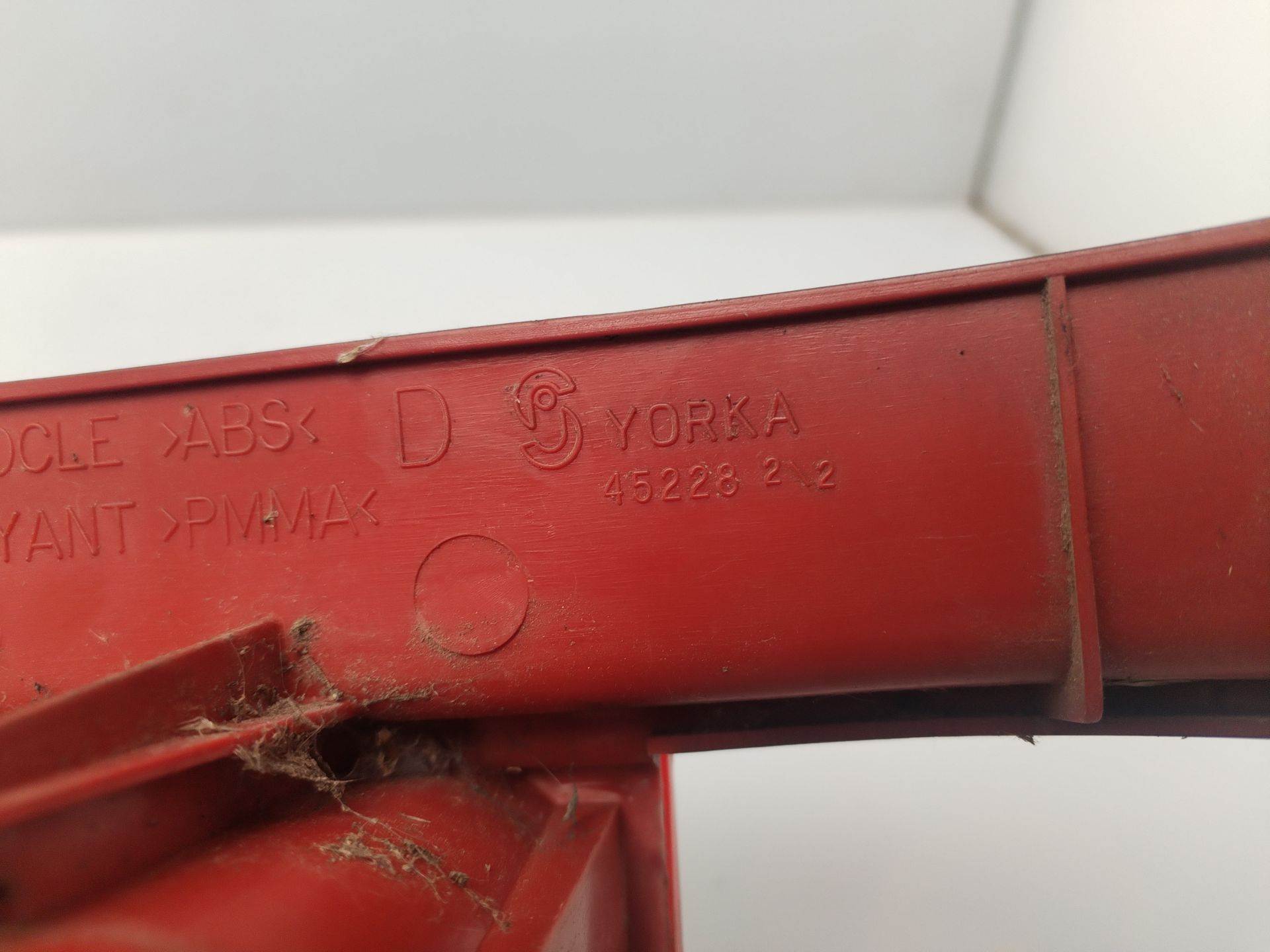 PILOTO TRASERO DERECHO 134104