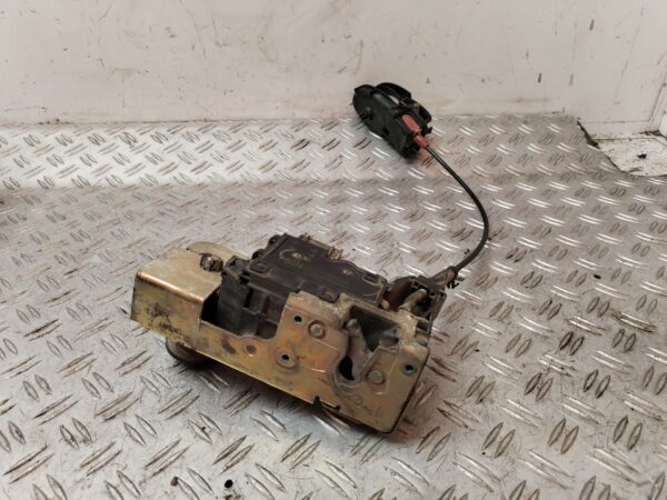 CERRADURA PUERTA DELANTERA DERECHA 132666