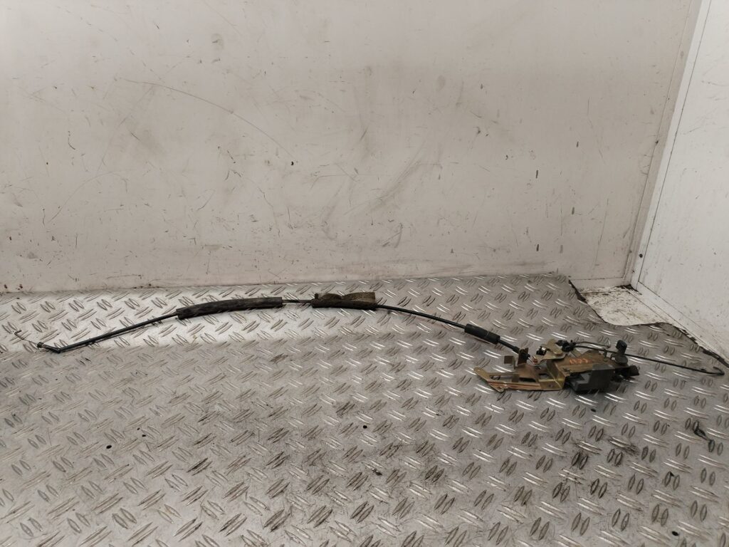 CERRADURA PUERTA TRASERA DERECHA 132764