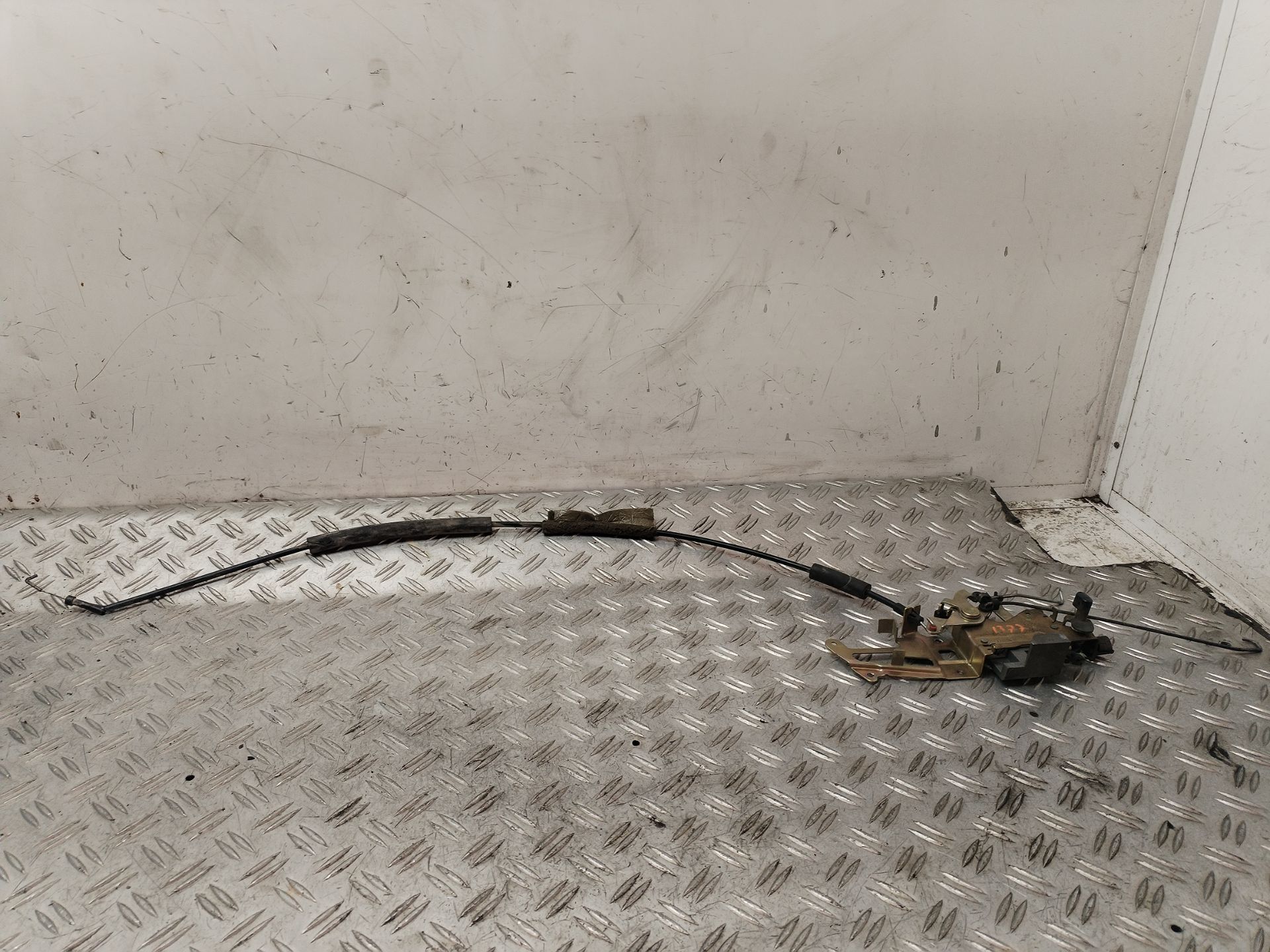 CERRADURA PUERTA TRASERA DERECHA 132764