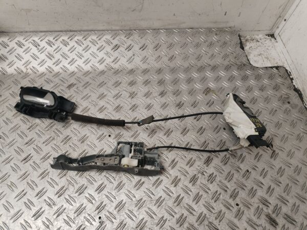 CERRADURA PUERTA DELANTERA DERECHA 132775