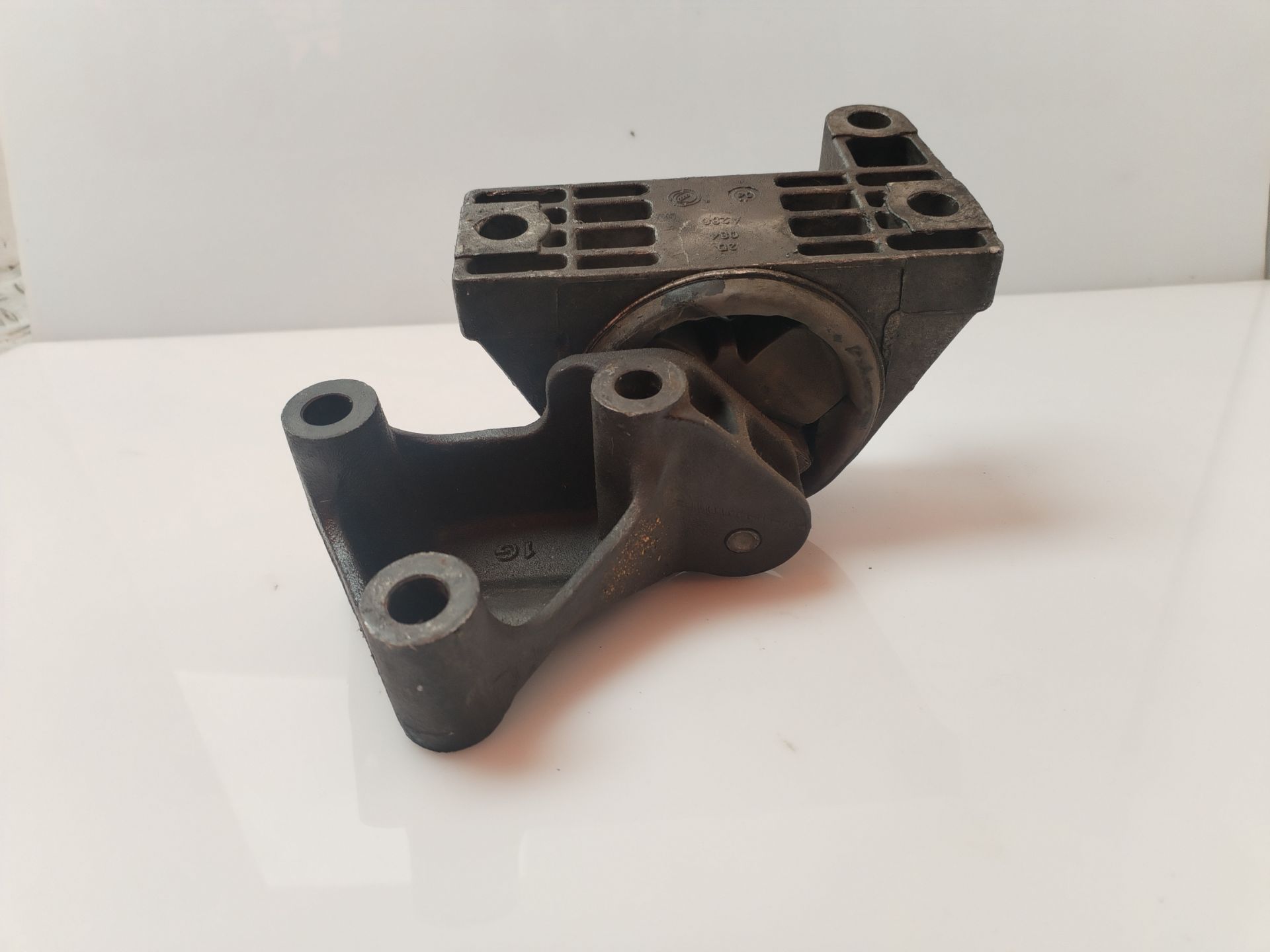 SOPORTE MOTOR 134586