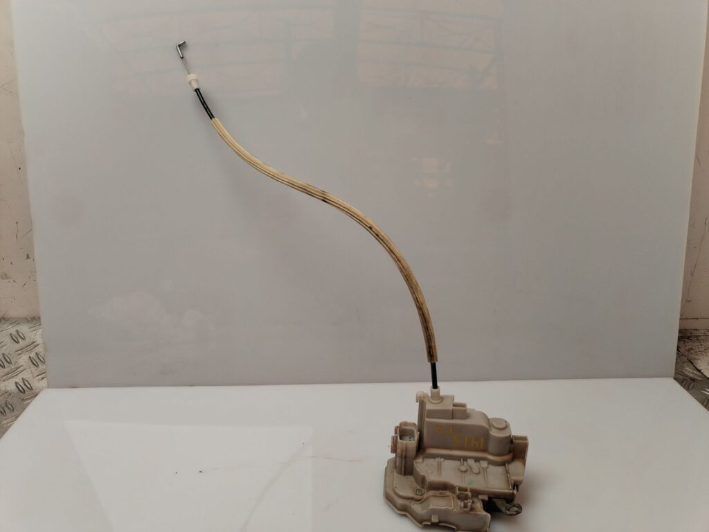 CERRADURA PUERTA DELANTERA DERECHA 133246