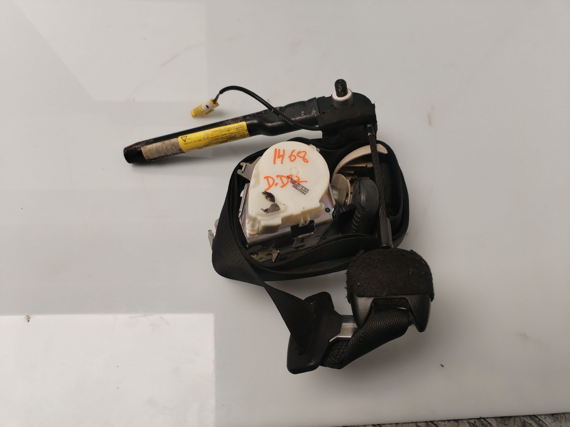 CINTURON SEGURIDAD DELANTERO DERECHO 134368