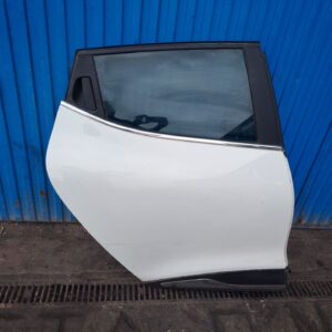 PUERTA TRASERA DERECHA 134374