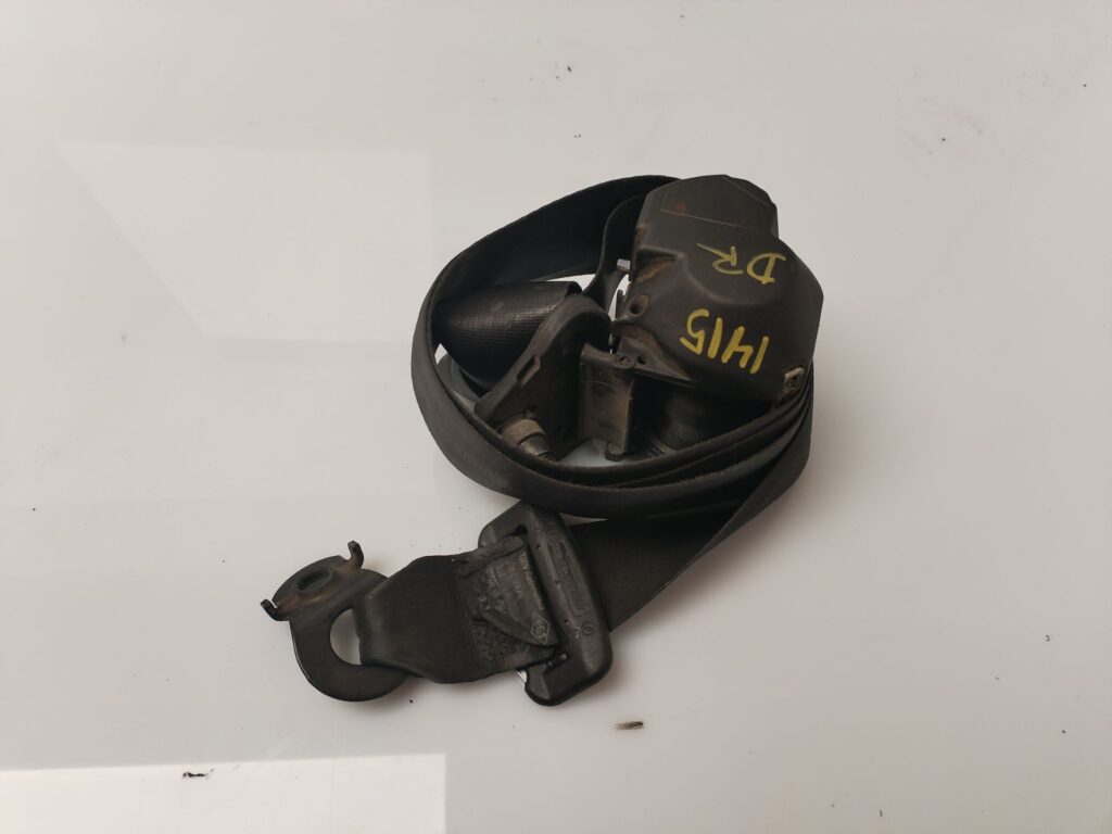 CINTURON SEGURIDAD DELANTERO DERECHO 133676