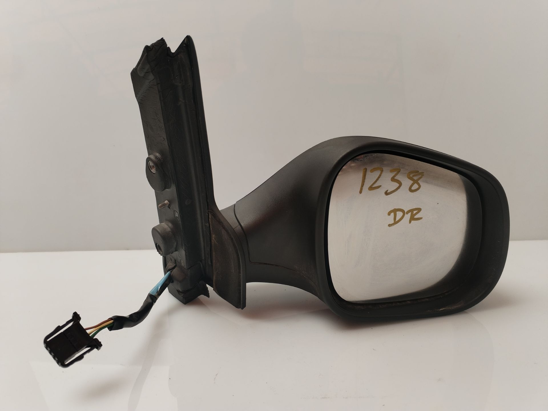 RETROVISOR DERECHO 133146