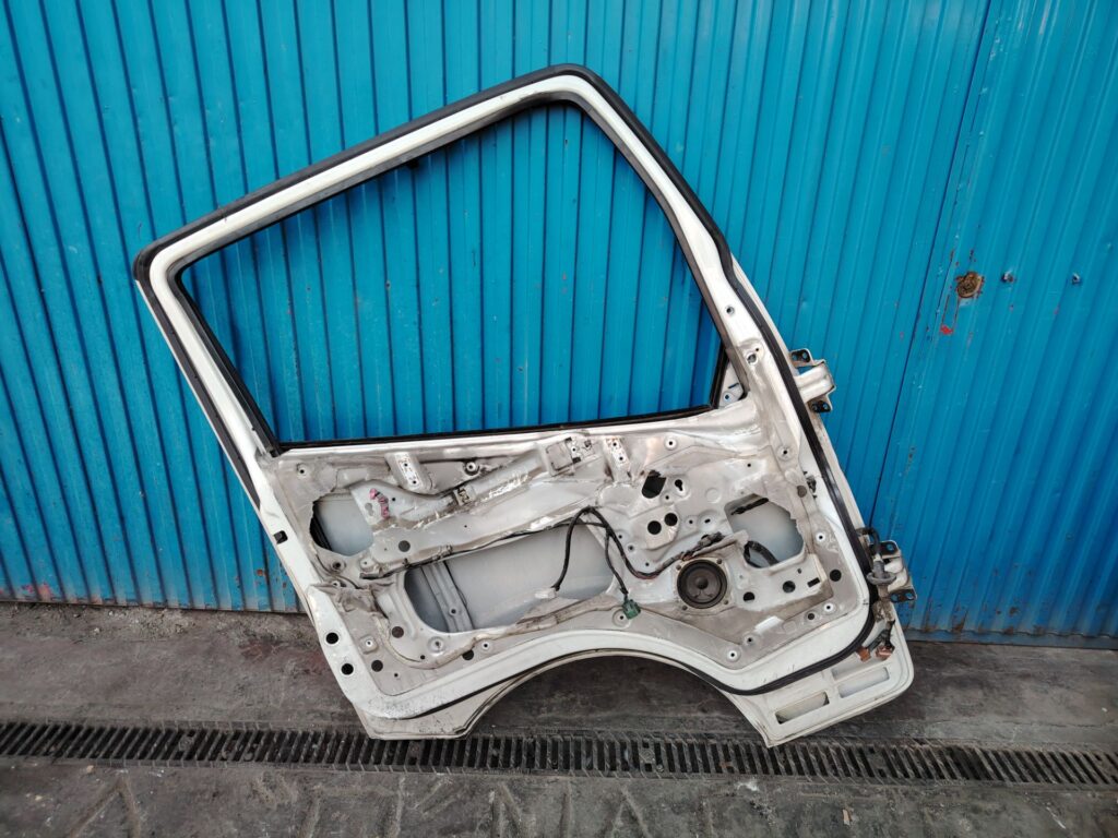 PUERTA DELANTERA IZQUIERDA 134092