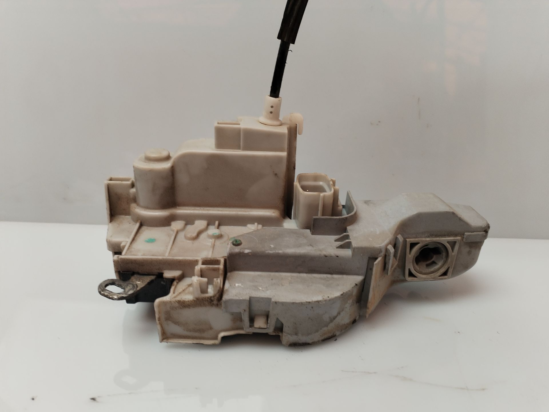 CERRADURA PUERTA DELANTERA IZQUIERDA 133244