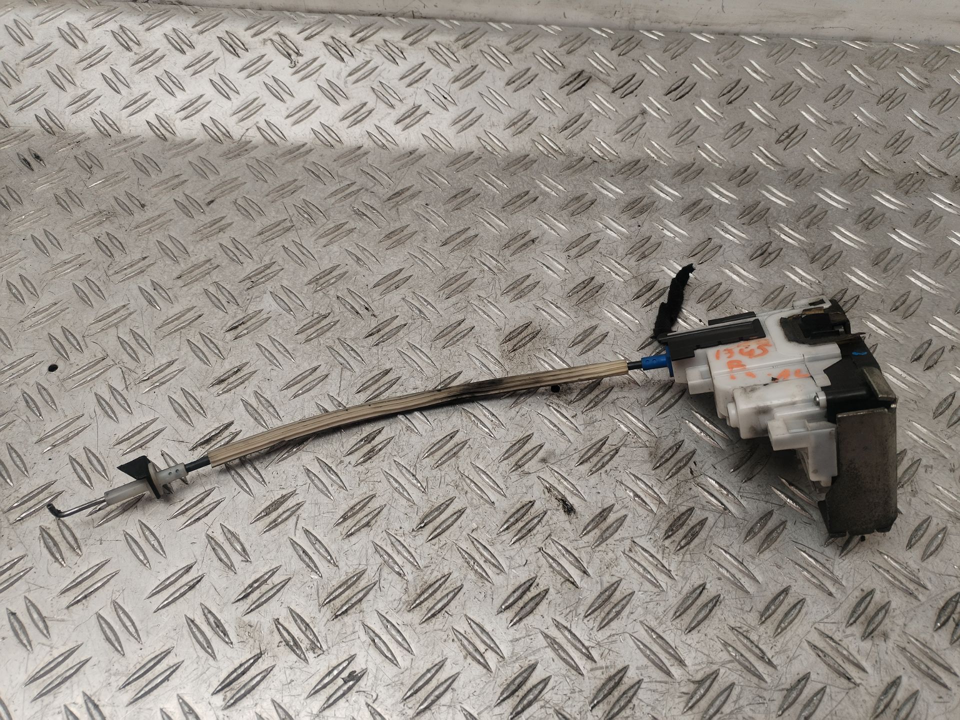 CERRADURA PUERTA DELANTERA DERECHA 132621