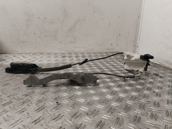 CERRADURA PUERTA DELANTERA DERECHA 132775