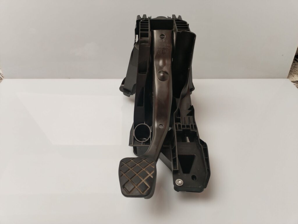 PEDAL FRENO 133148