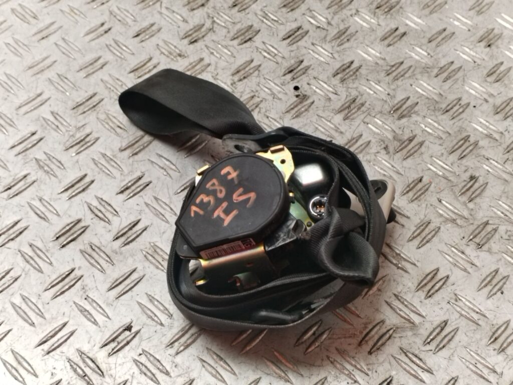 CINTURON SEGURIDAD DELANTERO IZQUIERDO 132852