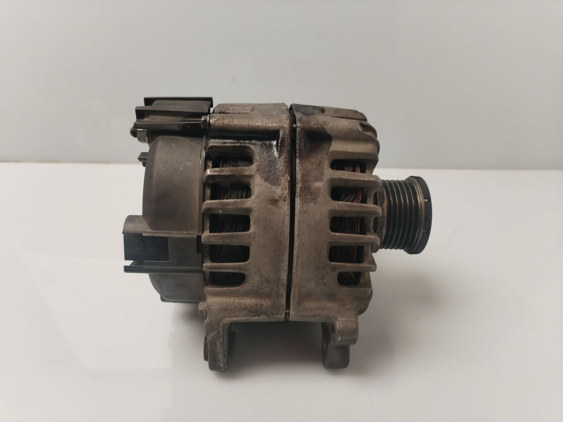 ALTERNADOR 134049