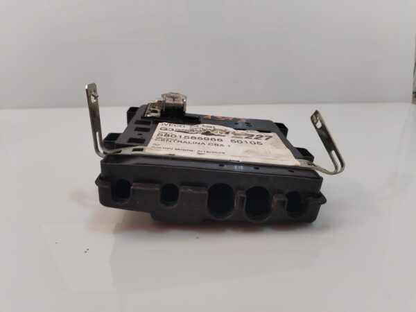 CAJA RELES / FUSIBLES 132980