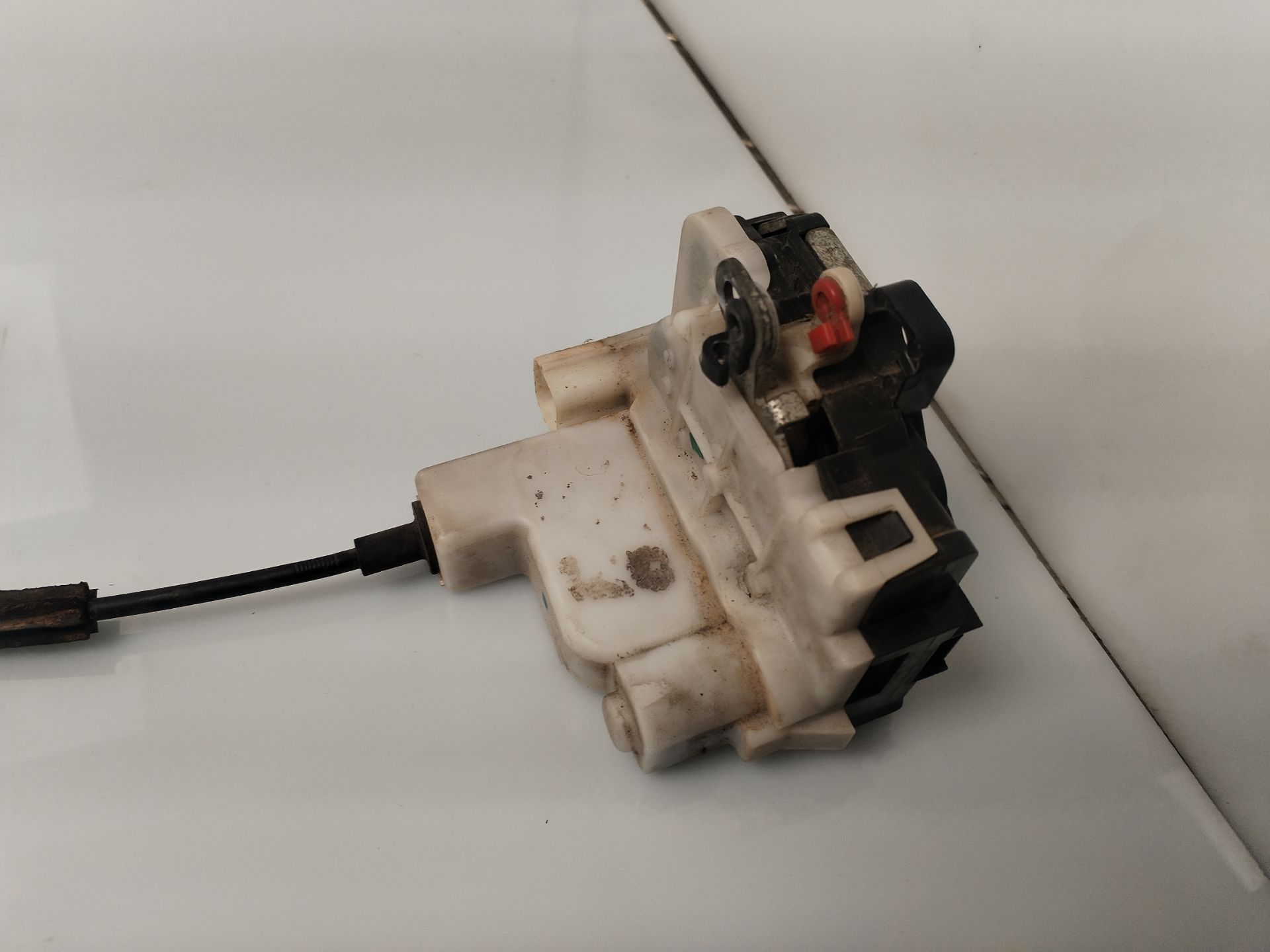 CERRADURA PUERTA DELANTERA IZQUIERDA 134370