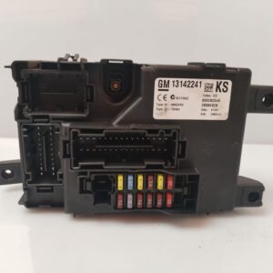 CAJA RELES / FUSIBLES 133519