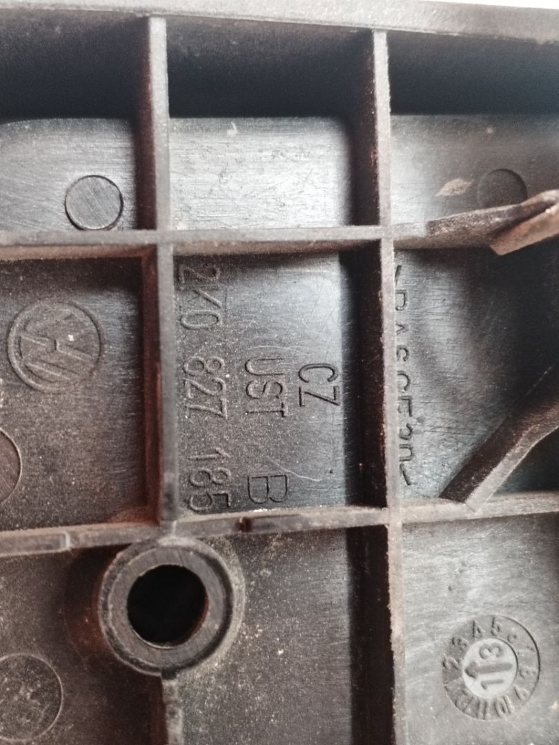 MANETA INTERIOR TRASERA DERECHA 133637