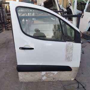 PUERTA DELANTERA DERECHA 133112