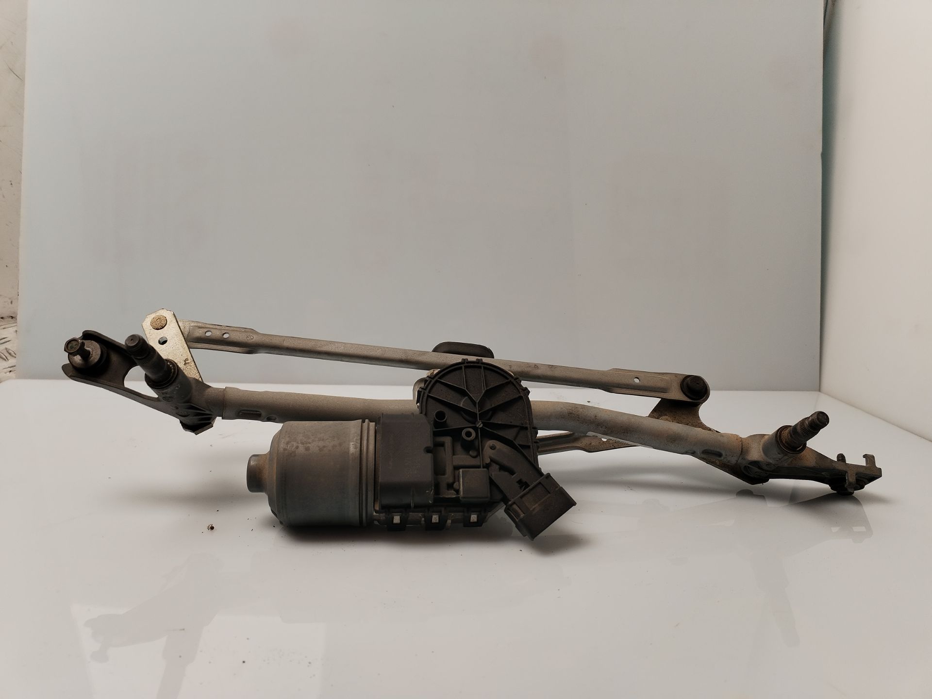 MOTOR LIMPIA DELANTERO 133384