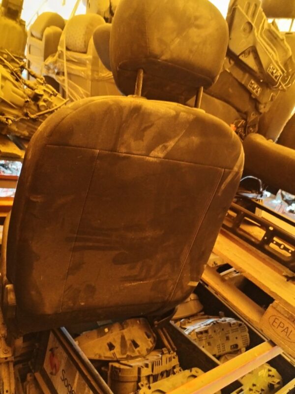 ASIENTO DELANTERO DERECHO 132675