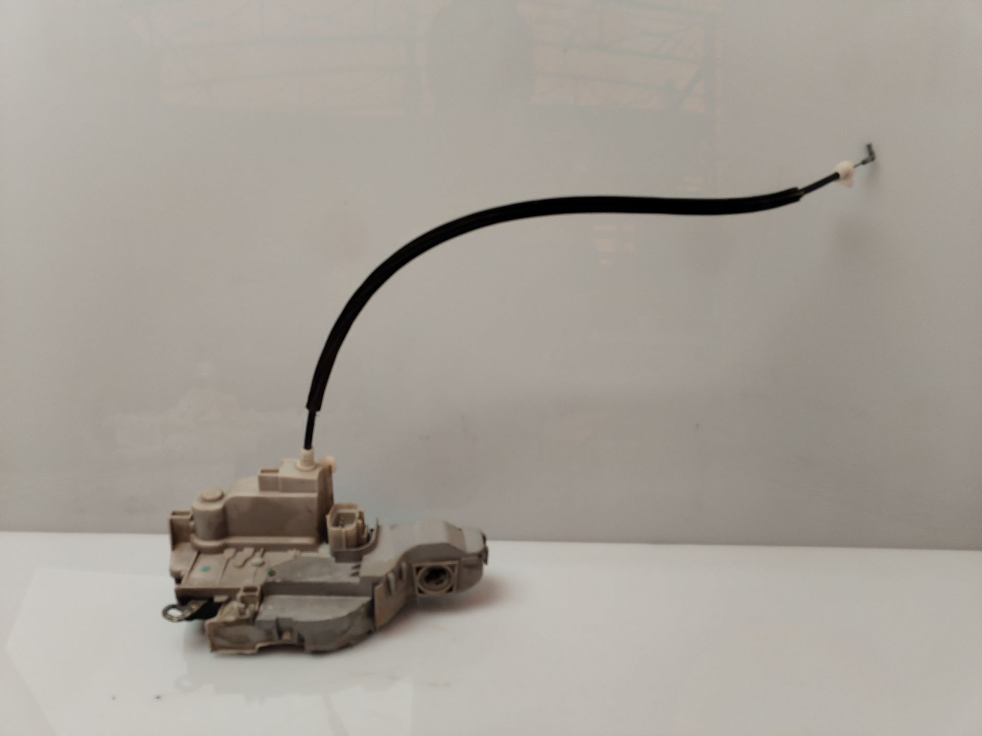 CERRADURA PUERTA DELANTERA IZQUIERDA 133244