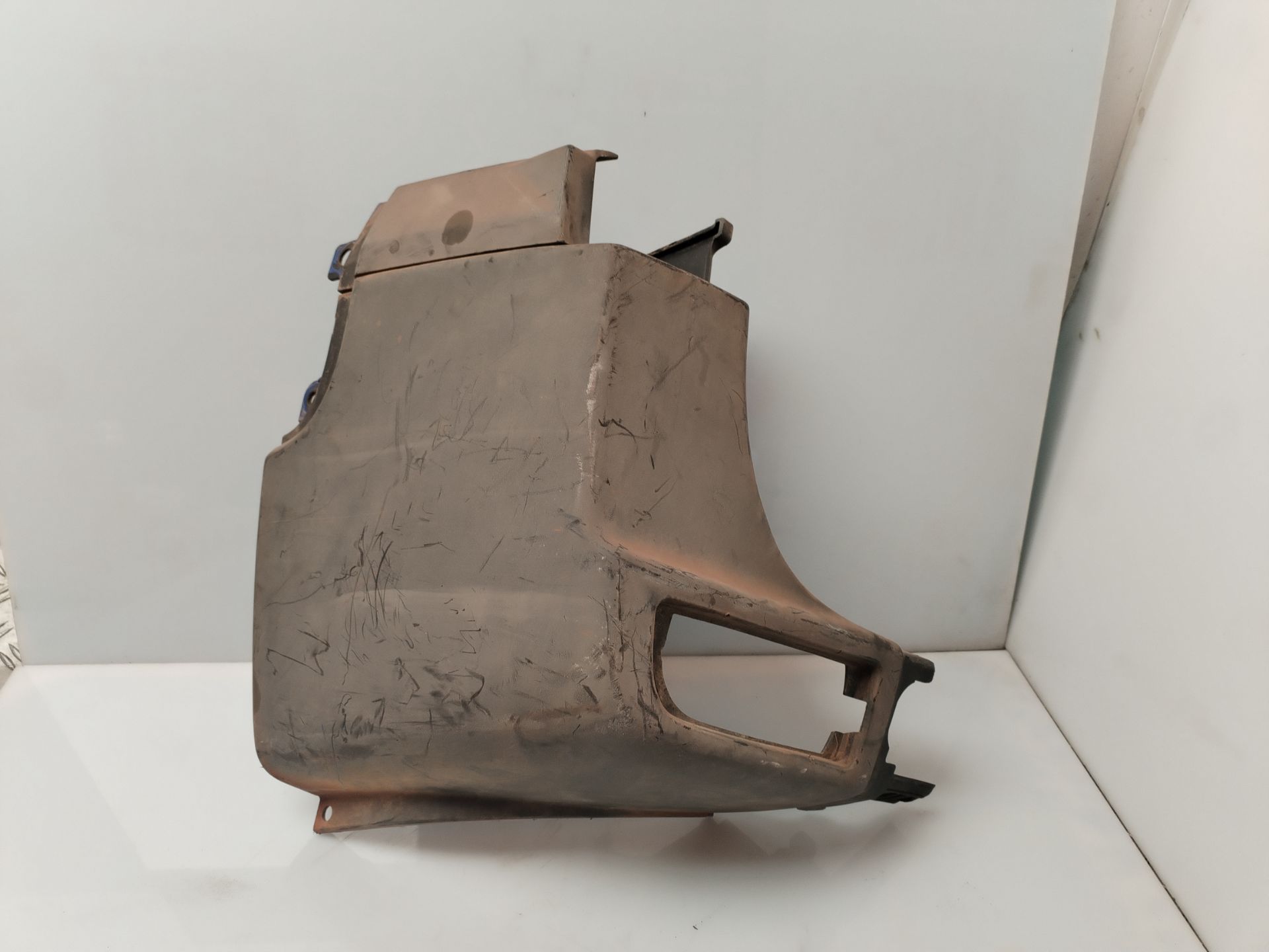 PUNTERA PARAGOLPES TRASERA IZQUIERDA 134317