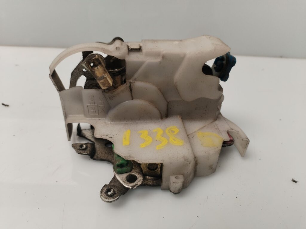 CERRADURA PUERTA DELANTERA DERECHA 133619