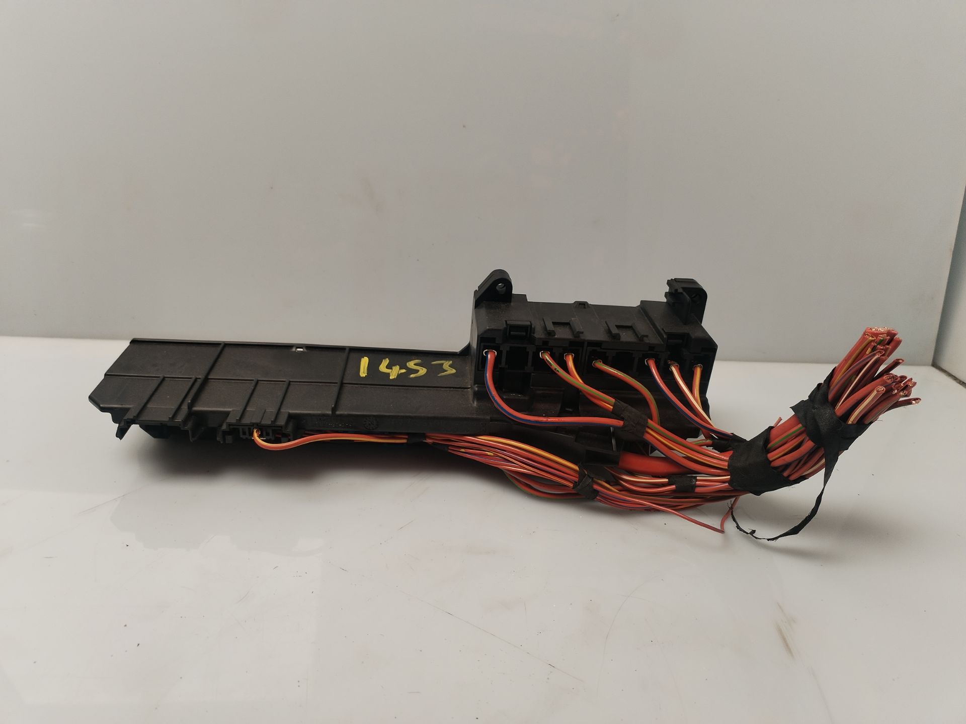 CAJA RELES / FUSIBLES 134214