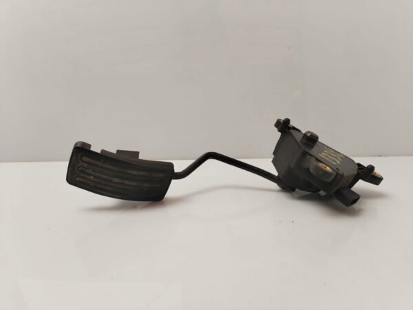 PEDAL ACELERADOR 133551