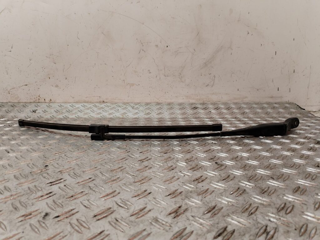 BRAZO LIMPIA DELANTERO IZQUIERDO 132807