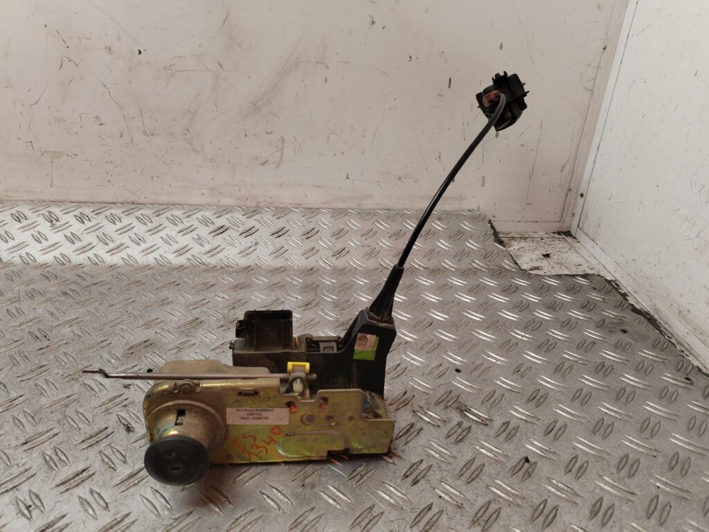 CERRADURA PUERTA DELANTERA IZQUIERDA 132652