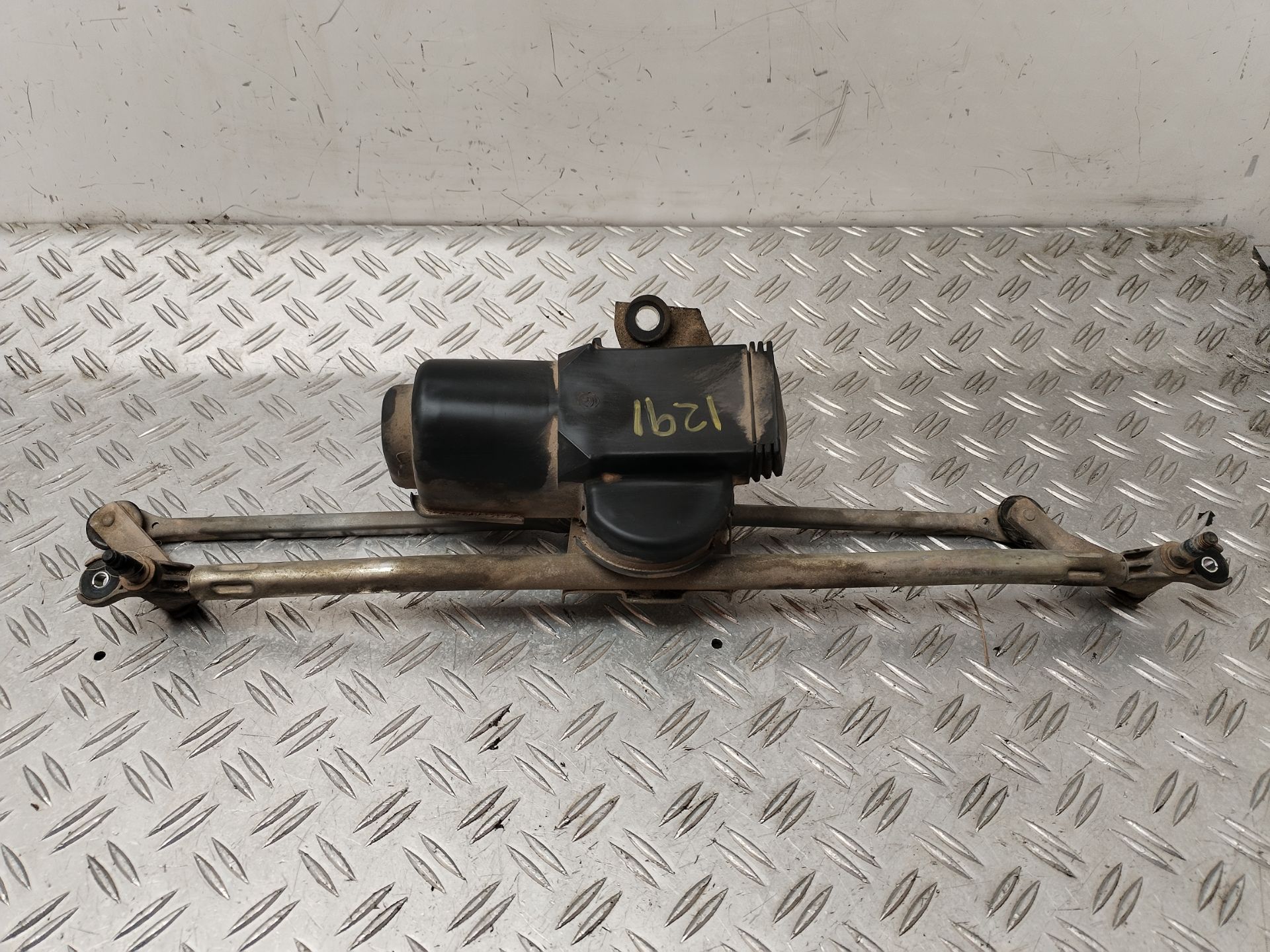 MOTOR LIMPIA DELANTERO 131328