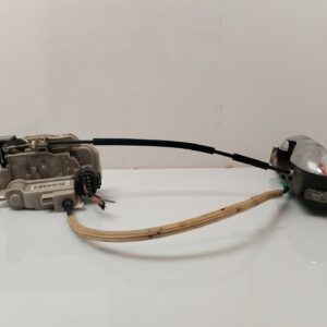 CERRADURA PUERTA DELANTERA DERECHA 135651