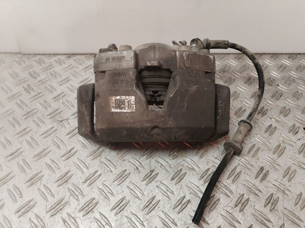 PINZA DE FRENO DELANTERA DERECHA 135463