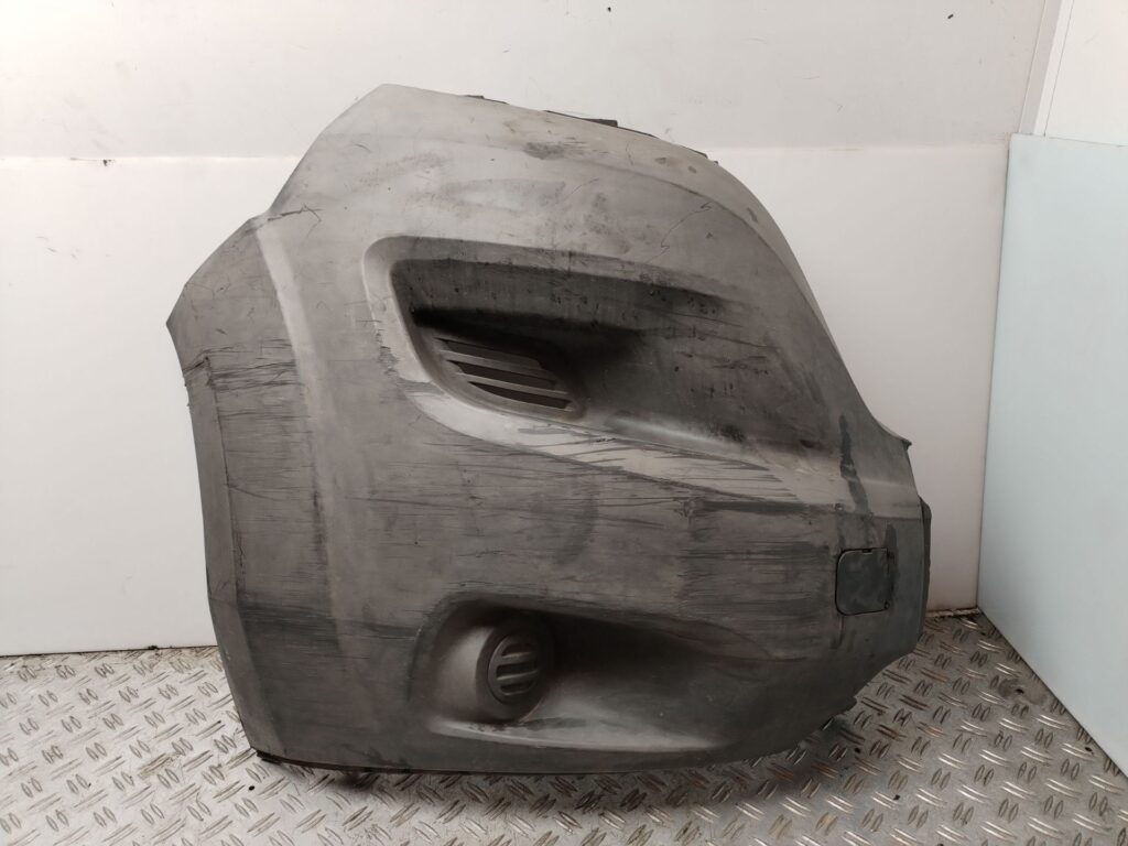 PUNTERA DELANTERA DERECHA DE PARAGOLPES 135613