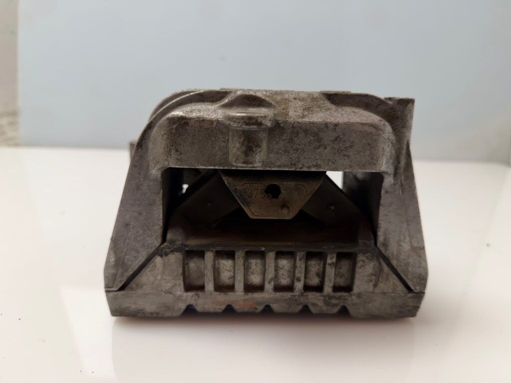 SOPORTE MOTOR DELANTERO 134842