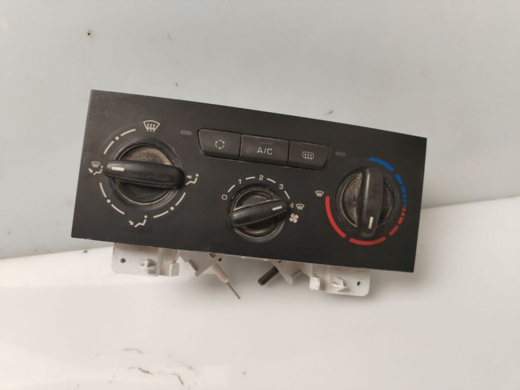 MANDO CALEFACCION / AIRE ACONDICIONADO 134958