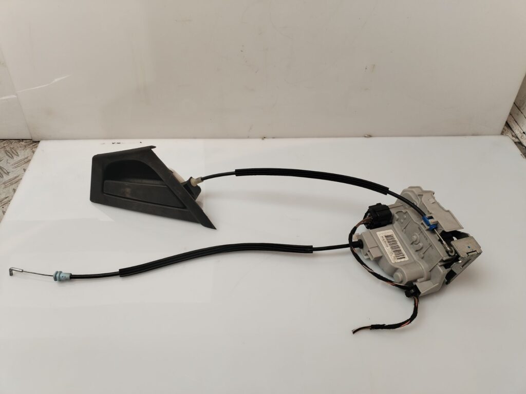 CERRADURA PUERTA TRASERA IZQUIERDA 135650