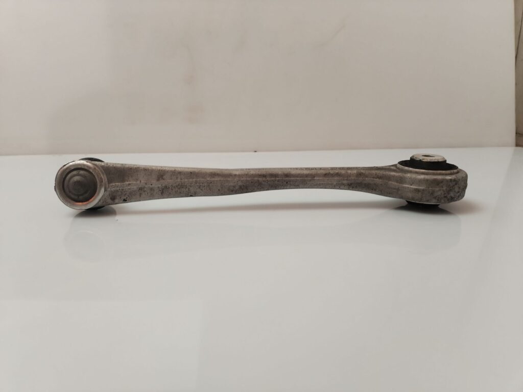 BRAZO SUSPENSION SUPERIOR DELANTERO IZQUIERDO 135816