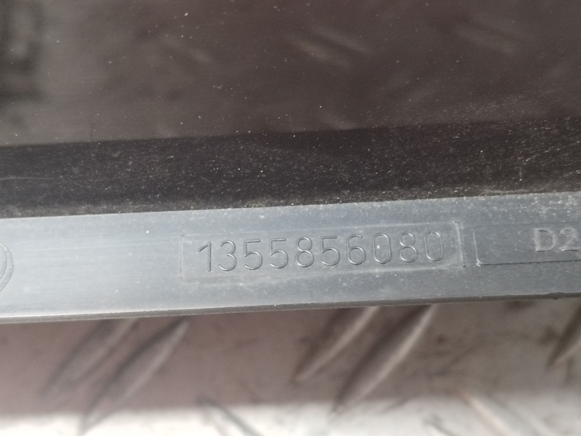 PILOTO TRASERO IZQUIERDO 135235