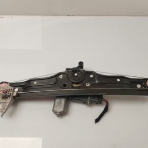 ELEVALUNAS DELANTERO DERECHO 135577