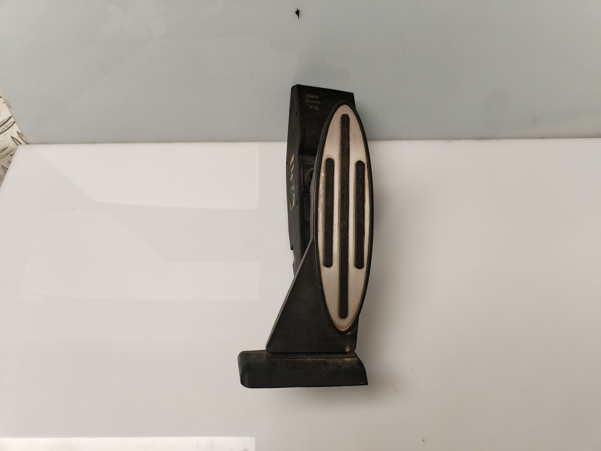 PEDAL ACELERADOR 134765