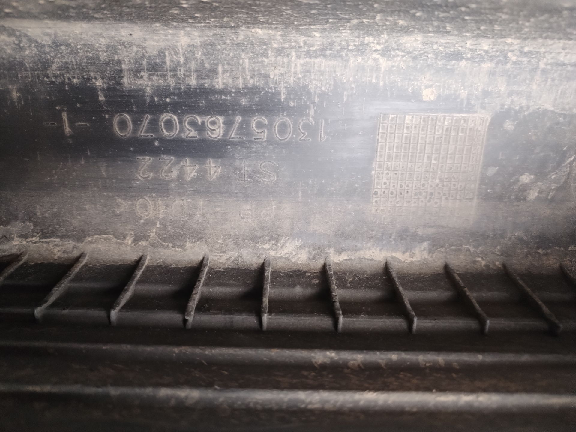 PARAGOLPES TRASERO 135199