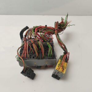 CAJA RELES / FUSIBLES 135161