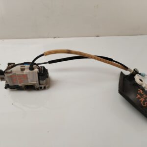 CERRADURA PUERTA TRASERA DERECHA 135652