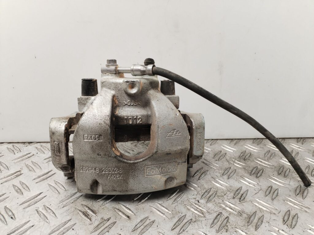 PINZA DE FRENO DELANTERA IZQUIERDA 135226