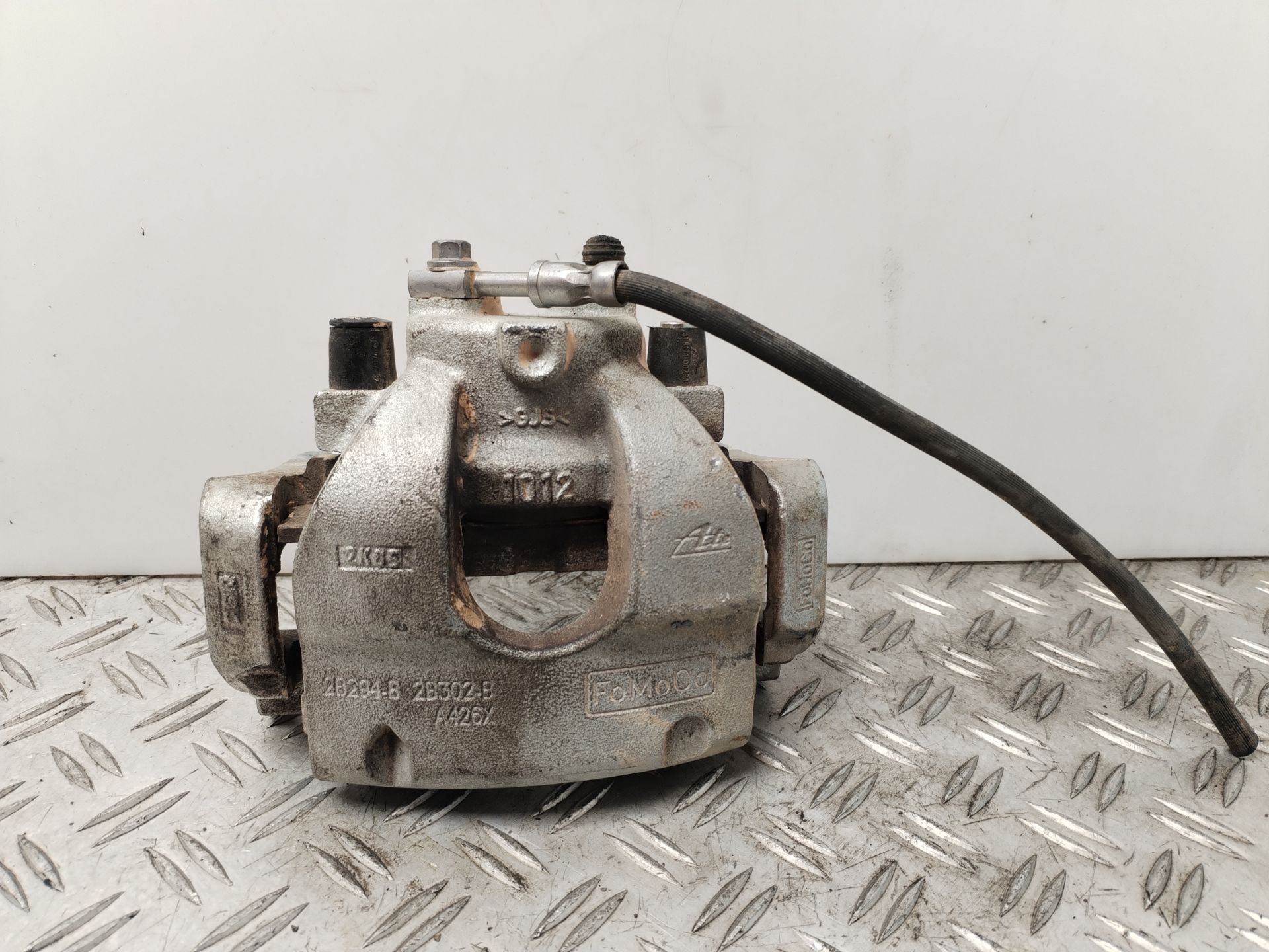 PINZA DE FRENO DELANTERA IZQUIERDA 135226