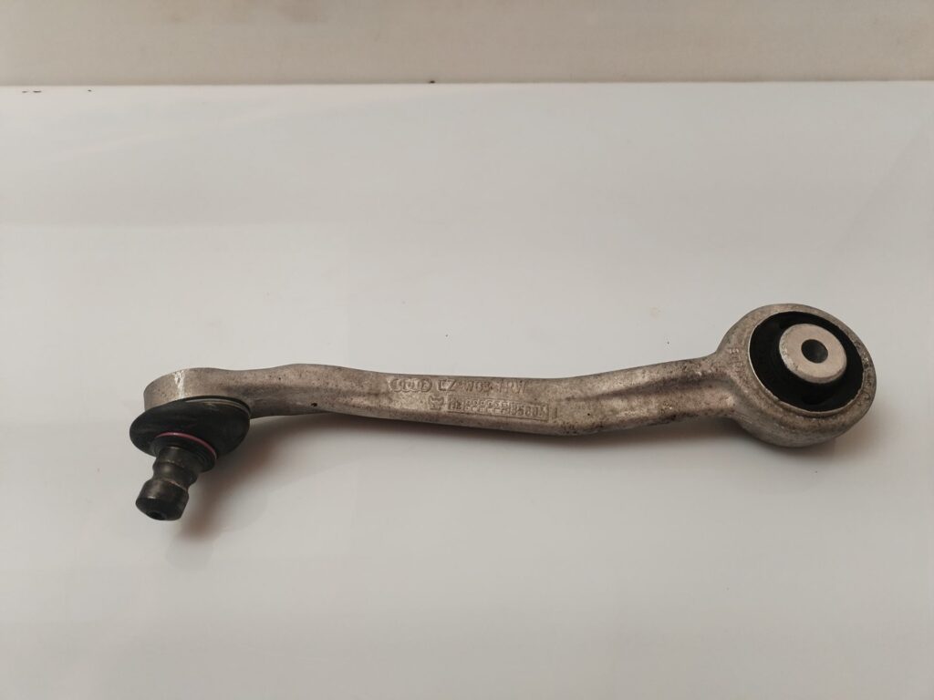 BRAZO SUSPENSION SUPERIOR DELANTERO DERECHO 135836